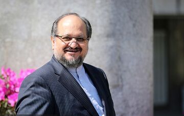 استقلال یک منبع درآمد است نه صرفاً یک تیم فوتبال!/ موضع جدید هلدینگ نسبت به مالکیت باشگاه