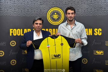 بازی برای رقیب پرسپولیس؟ مسلماً پول مهم است!/ می‌خواستم به تیمی بروم که جاه‌طلبی قهرمانی دارد