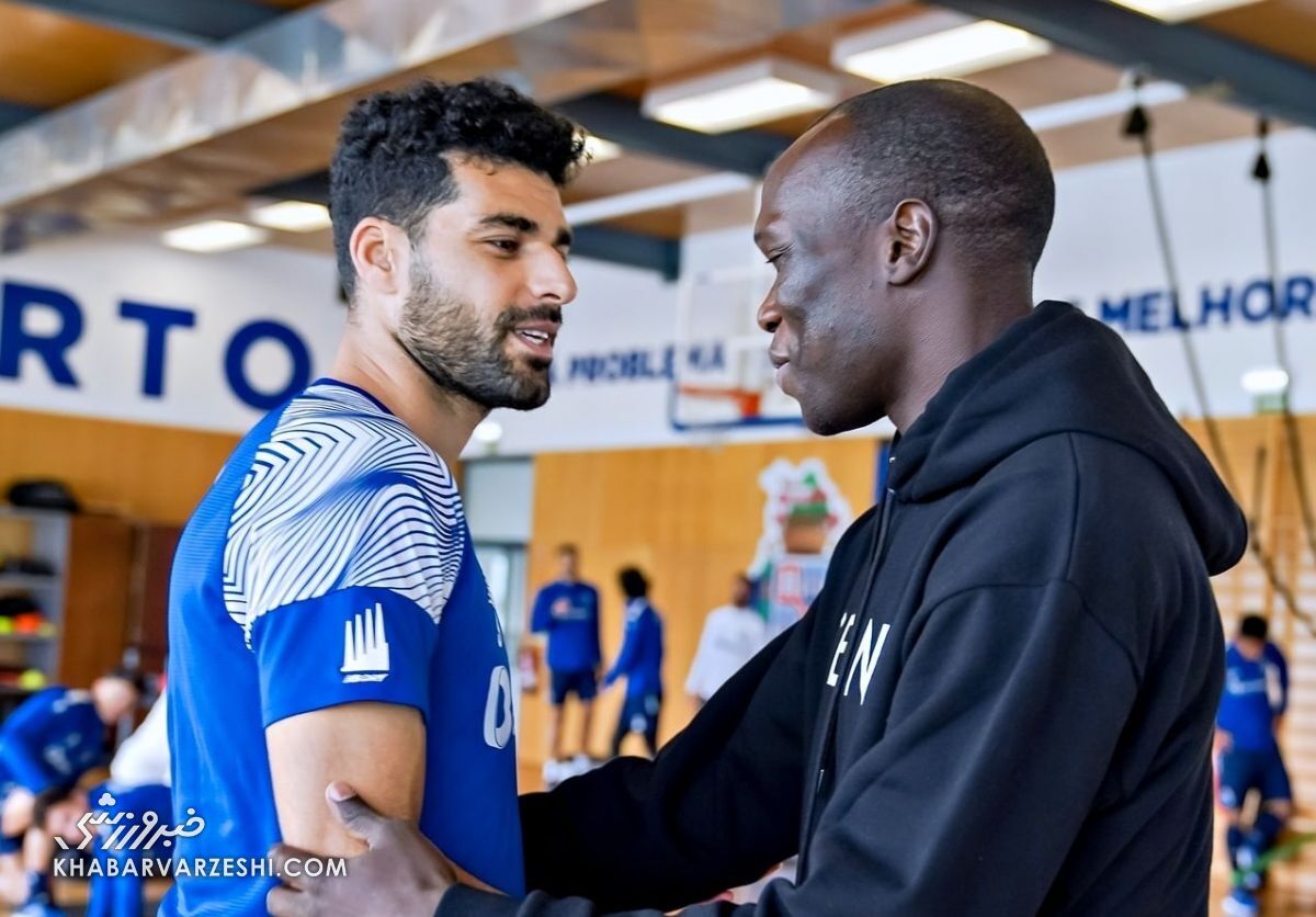 هایجک بزرگ استقلال به پرسپولیس؟/ مهاجم کامرونی با آبی‌ها به توافق رسید؟ +عکس