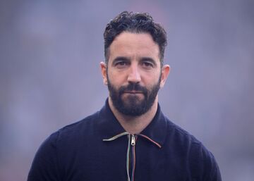 اگر این سرمربی خوش‌تیپ نبود اخراج می‌شد!