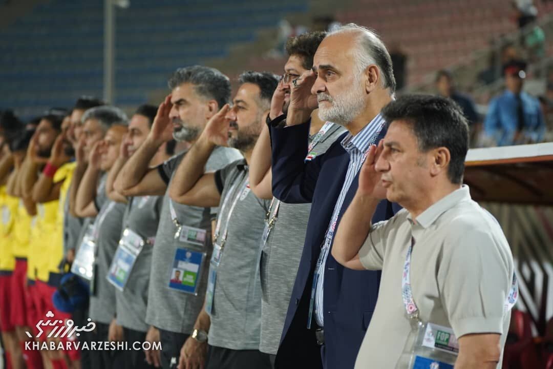 ویدیو| پس از تساوی جنجالی؛ کادرفنی ایران و تاجیکستان به جان هم افتادند
