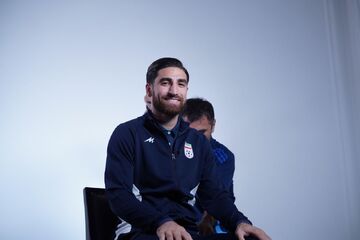 عجیب اما واقعی؛ ستاره ایرانی از سرمربی‌اش بزرگ‌تر است