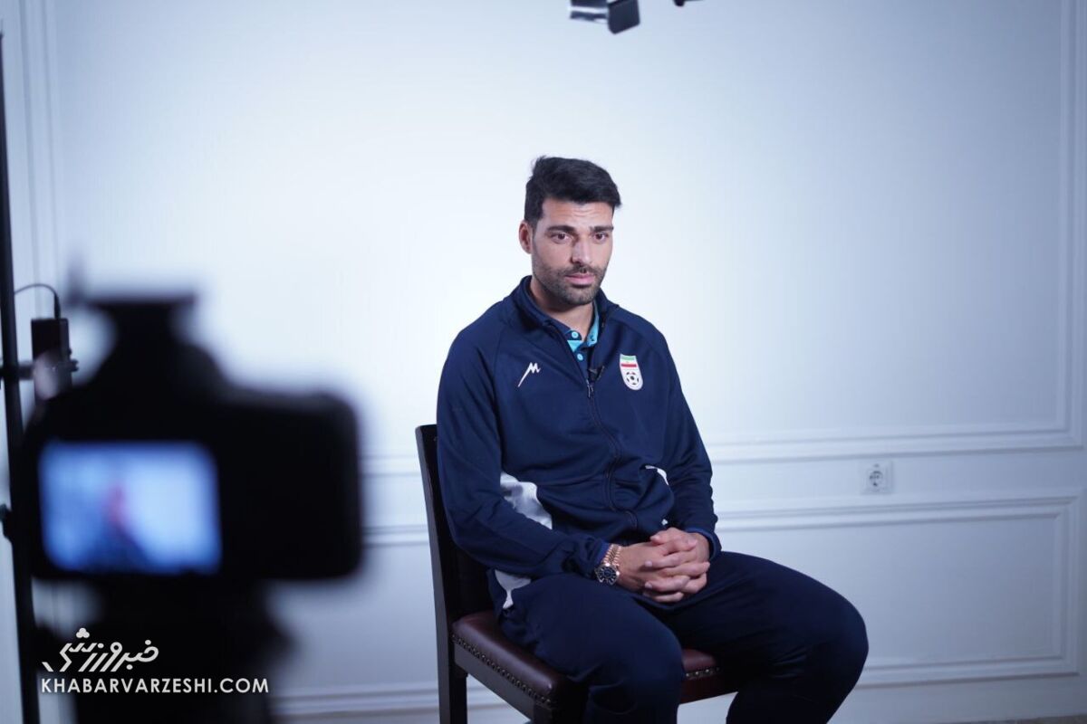 واکنش احساسی طارمی به درگذشت امید جهان +عکس مهدی طارمی