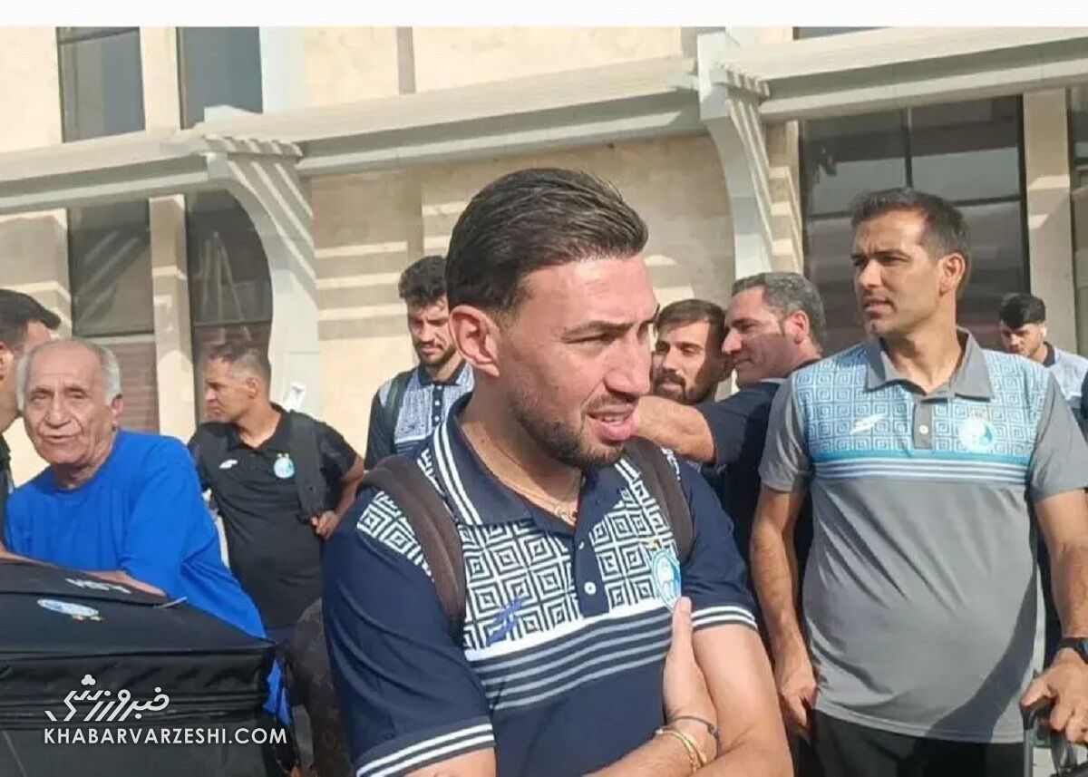 ویدیو| لحظهای بهتآور برای ستاره استقلال در اهواز؛ بوسه بر گردن منیر الحدادی ویدیو| لحظهای بهتآور برای ستاره استقلال در اهواز؛ بوسه بر گردن منیر الحدادی