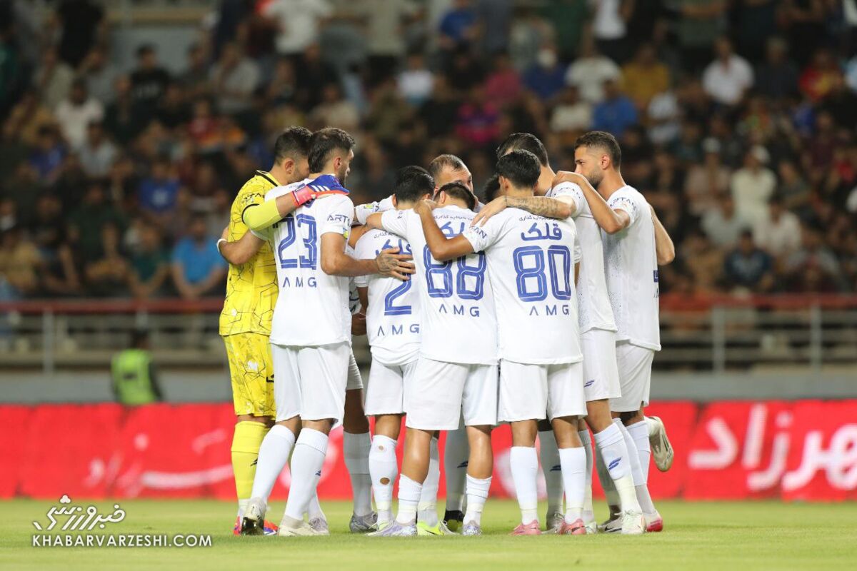 تور ۳روزه استقلالیها در جزیره کیش +عکس ورود استقلال به کیش