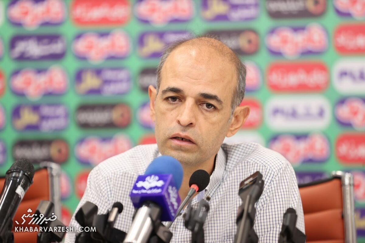 خشم نویدکیا: داریم وقت تلف میکنیم/ VAR قرار بود کمک کند، نه اینکه وضعیت بدتر شود! خشم نویدکیا: داریم وقت تلف میکنیم/ VAR قرار بود کمک کند، نه اینکه وضعیت بدتر شود!