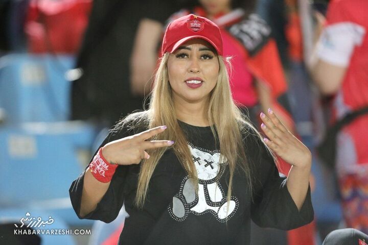 هواداران پرسپولیس؛ پرسپولیس - فولاد