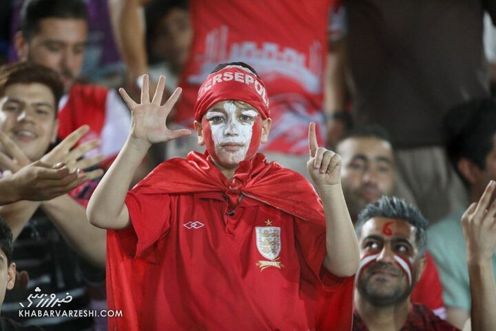 هواداران پرسپولیس؛ پرسپولیس - فولاد