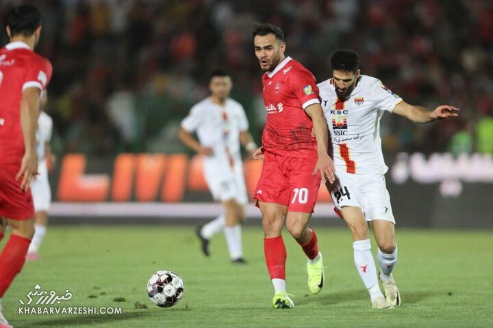 اوستون اورونوف؛ پرسپولیس - فولاد