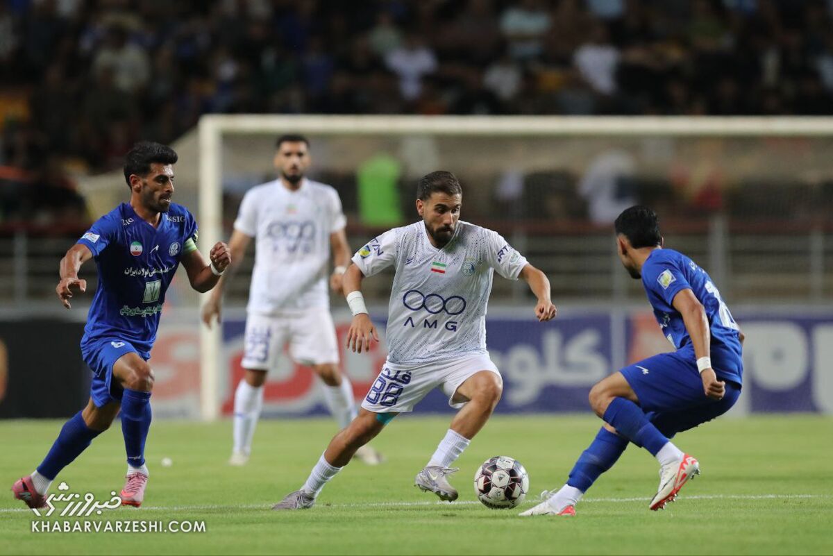 اکبرپور: میدانستم که استقلال نمیبرد/ آرمین سهرابیان واقعاً عملکرد ضعیفی داشت اکبرپور: میدانستم که استقلال نمیبرد/ آرمین سهرابیان واقعاً عملکرد ضعیفی داشت
