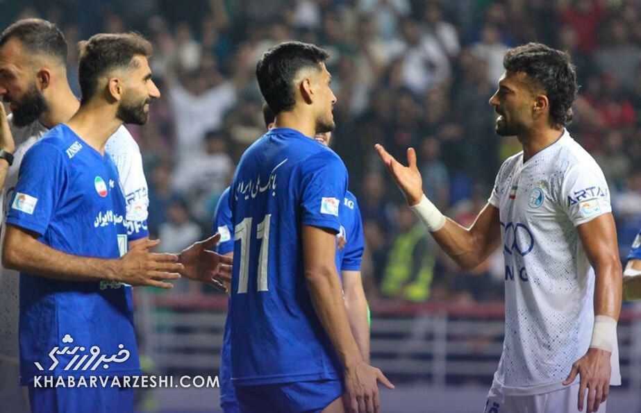 آقای رضاییان! به جای هوادار به فکر تیمت باش/ ایرادات تیم را گردن داور و تماشاچی حریف نیندازید آقای رضاییان! به جای هوادار به فکر تیمت باش/ ایرادات تیم را گردن داور و تماشاچی حریف نیندازید