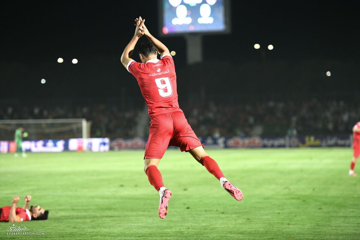 پشت پرده مصاحبه جنجالی علی علیپور؛ آقای گل از چه چیزی دلخور است؟! پشت پرده مصاحبه جنجالی علی علیپور؛ آقای گل از چه چیزی دلخور است؟!