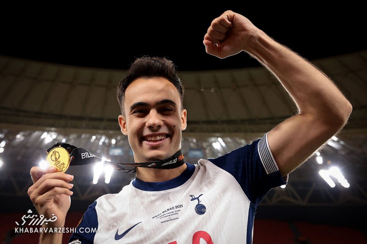 بمب جدید در فوتبال ایران؛ سرخیو رگیلون در پرسپولیس یا انگلیس؟! بمب جدید در فوتبال ایران؛ سرخیو رگیلون در پرسپولیس یا انگلیس؟!