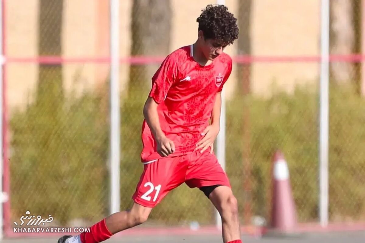 بازیکن پرسپولیس به تیم ملی همسایه ایران دعوت شد/ موافقت استعداد سرخها با پوشیدن پیراهن کشور دیگر بازیکن پرسپولیس به تیم ملی همسایه ایران دعوت شد/ موافقت استعداد سرخها با پوشیدن پیراهن کشور دیگر