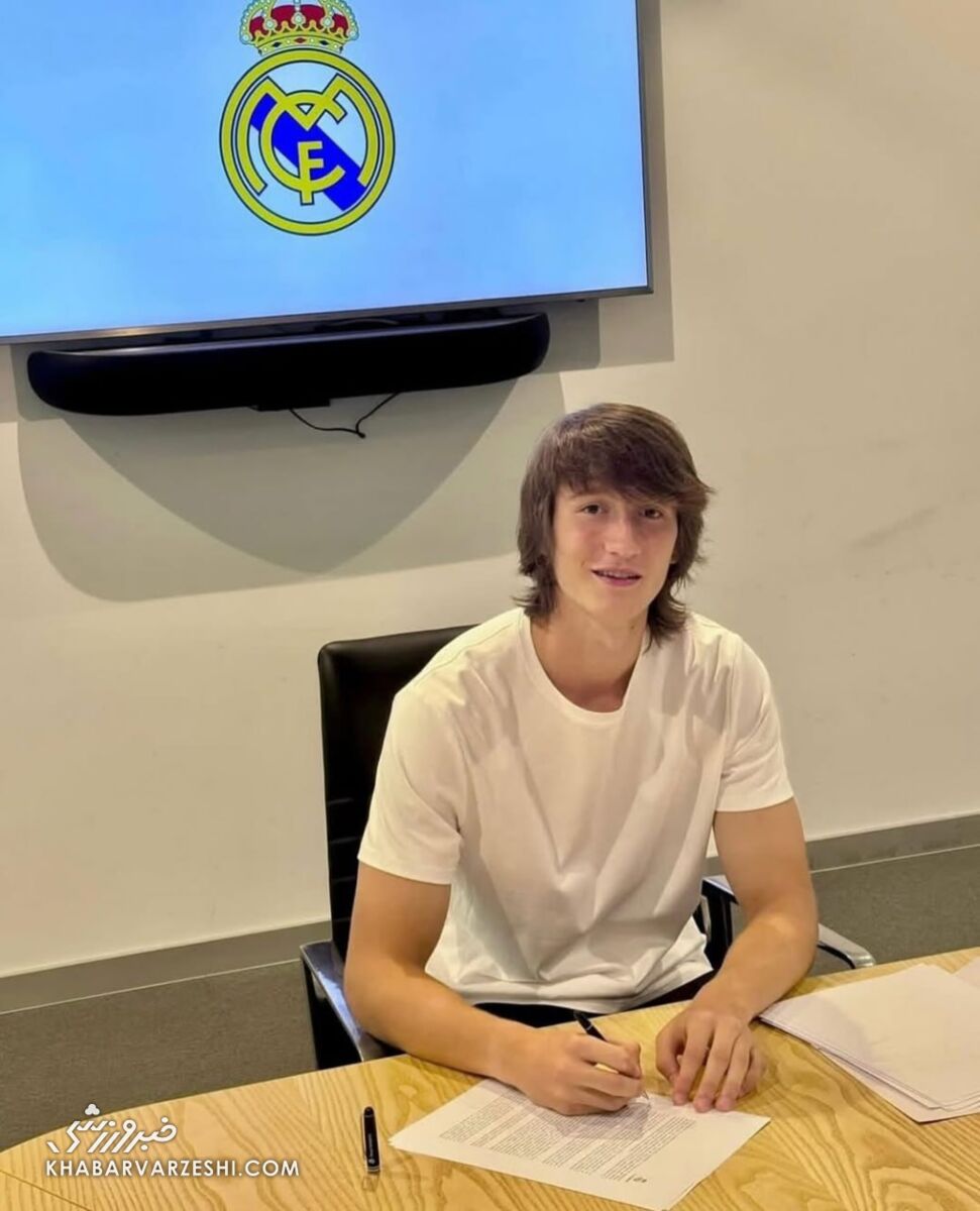 «راموس جدید» رسماً به رئال مادرید پیوست/ اولین تصویر از امضای قرارداد با کهکشانیها +عکس