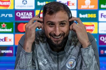 مامان نباید به استادیوم بیاید!