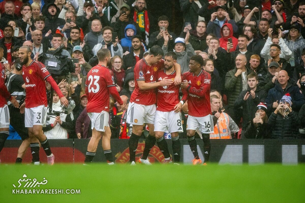 شوک کارت قرمز به آبیها؛ چلسی زمینگیر شد/ پیروزی نفسگیر منچستریونایتد در تئاتر رویاها