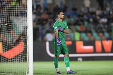 گلر سابق پرسپولیس با صنعت نفت توافق کرد