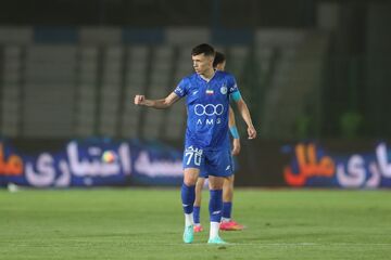 تأثیر بزرگ ستاره خارجی؛ پخش بازی‌های استقلال در یک کشور جدید!