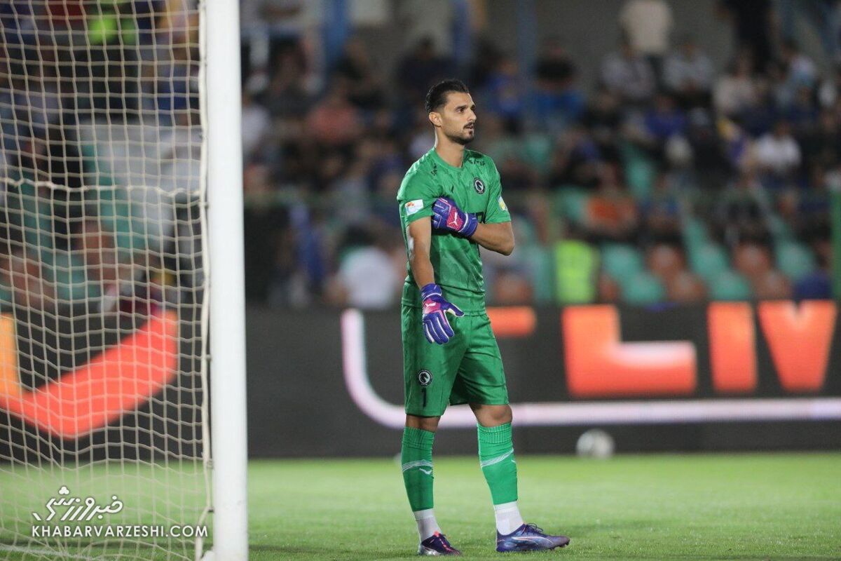 گلر سابق پرسپولیس با صنعت نفت توافق کرد