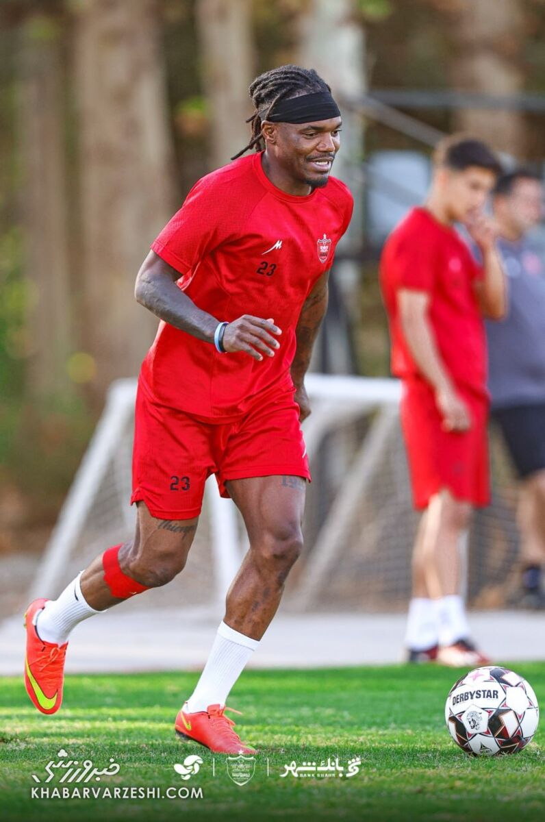 بازگشت ۲ بازیکن به پرسپولیس/ تیم هاشمیان قدرتمند شد! +عکس