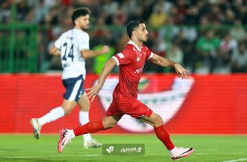 خطر از دست دادن بازی با تراکتور برای ستاره پرسپولیس