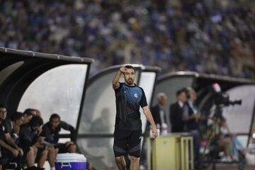 مربی استقلال: مربی پرسپولیس بزرگ ماست و آبی و قرمز هم ندارد!