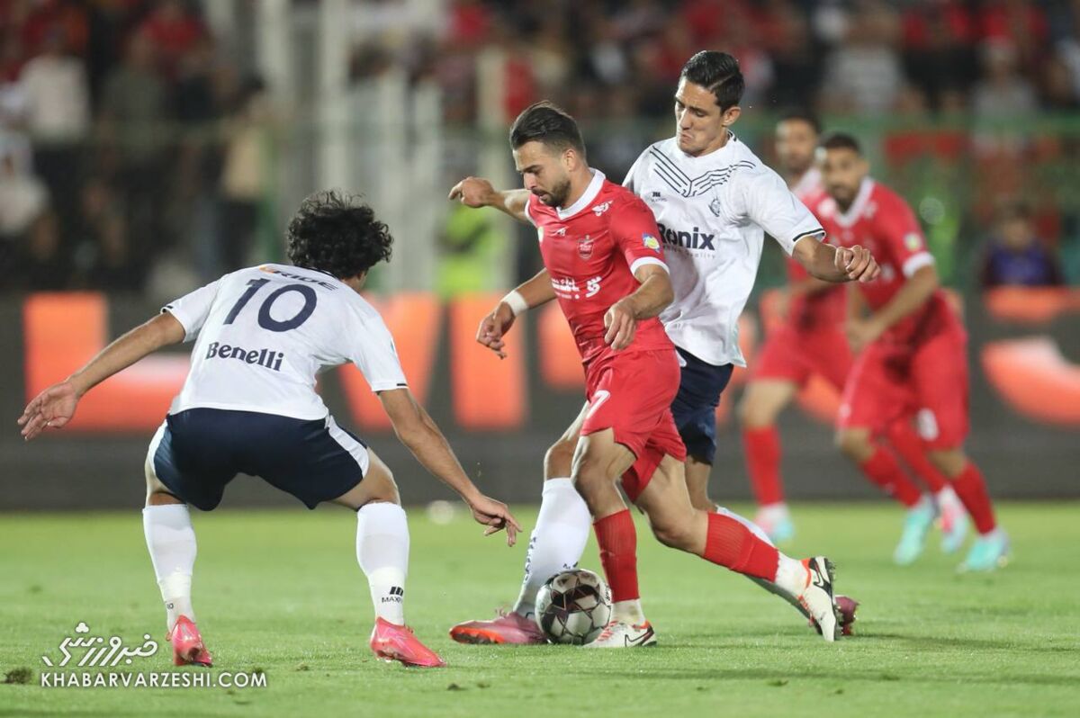 خط حمله پرسپولیس تقصیر هاشمیان نیست/ تغییر سرمربی؟ ما که نباید راه استقلال را برویم! خط حمله پرسپولیس تقصیر هاشمیان نیست/ تغییر سرمربی؟ ما که نباید راه استقلال را برویم!