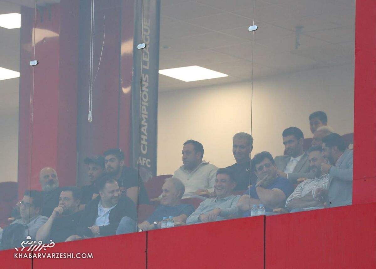 خندههای قلعهنویی؛ سرمربی تیم ملی تماشاگر ویژه شد +عکس