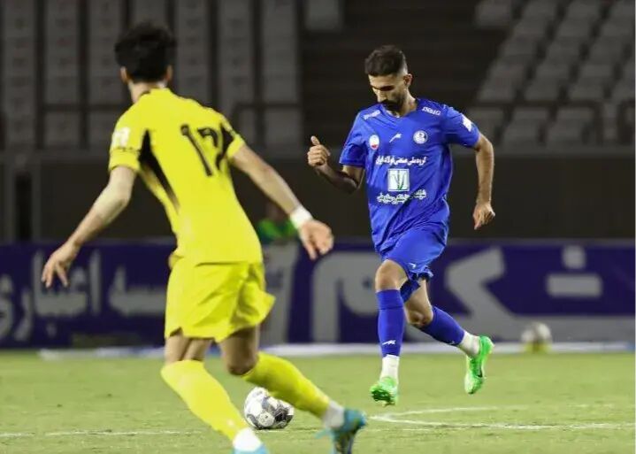 شیراز در شوک؛ VAR به اشتباه گل استقلال خوزستان را تأیید کرد! +عکس