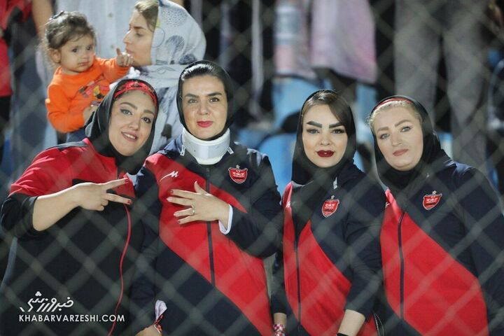 هواداران پرسپولیس؛ پرسپولیس - گل گهر