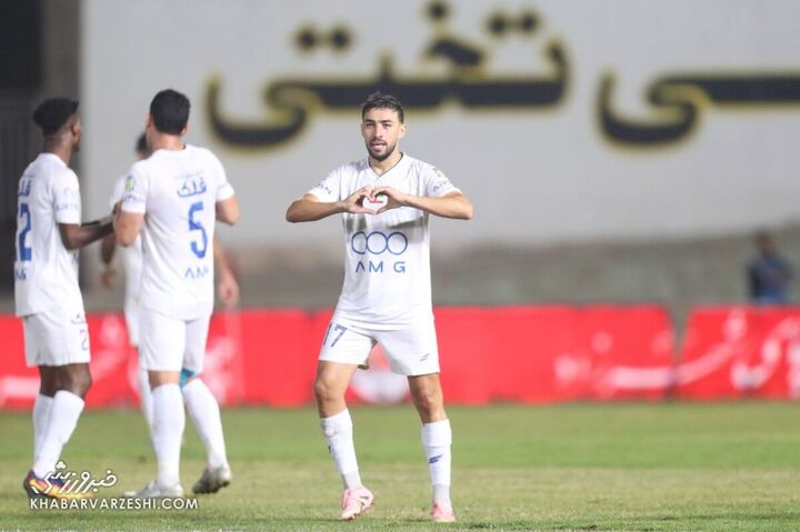 شادی گل منیر الحدادی؛ چادرملو - استقلال