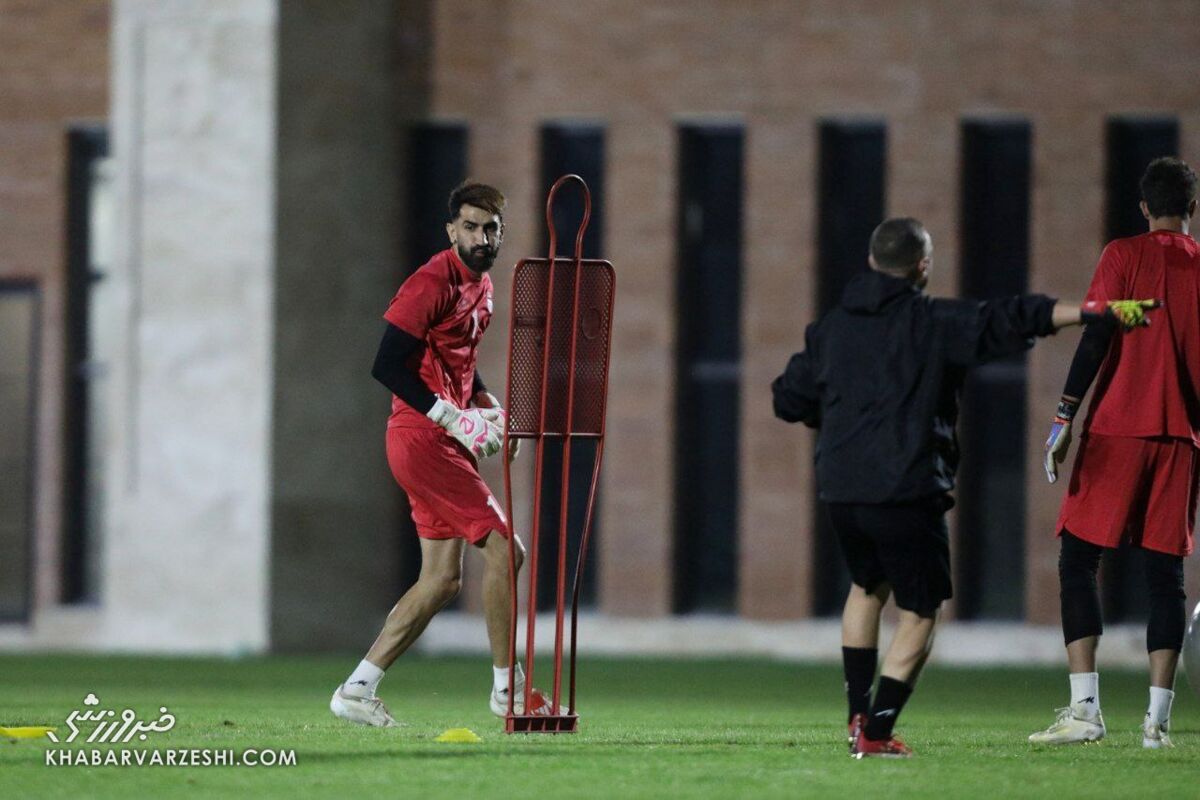 هلیشات بالای سر قلعهنویی/ طارمی به عکس یادگاری رسید +عکس