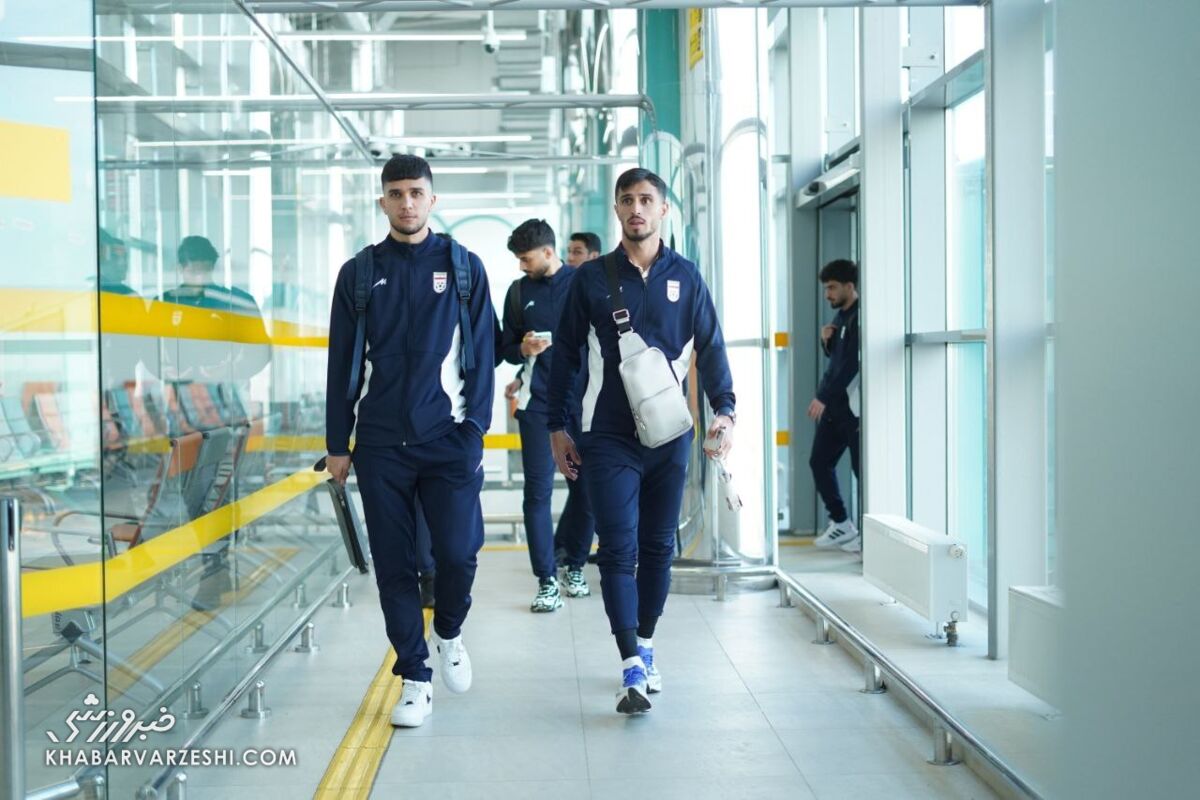 استقبال ویژه روسها از تیم ملی فوتبال ایران/ قلعهنویی دست به کیک شد! +عکس