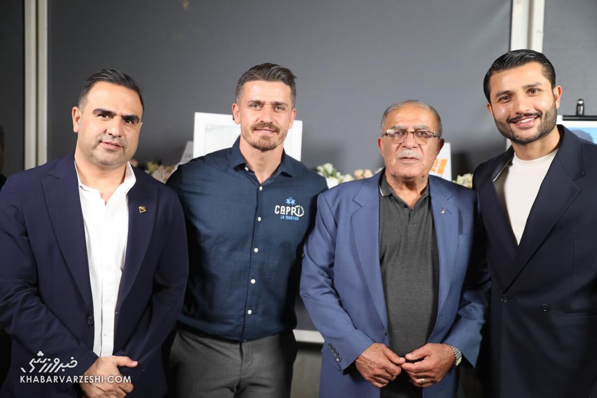 گردهمایی ستارگان در رستوران علی دایی؛ در حضور فردوسی پور، باقری و خاکپور از اسطوره استقلال تجلیل شد +تصاویر