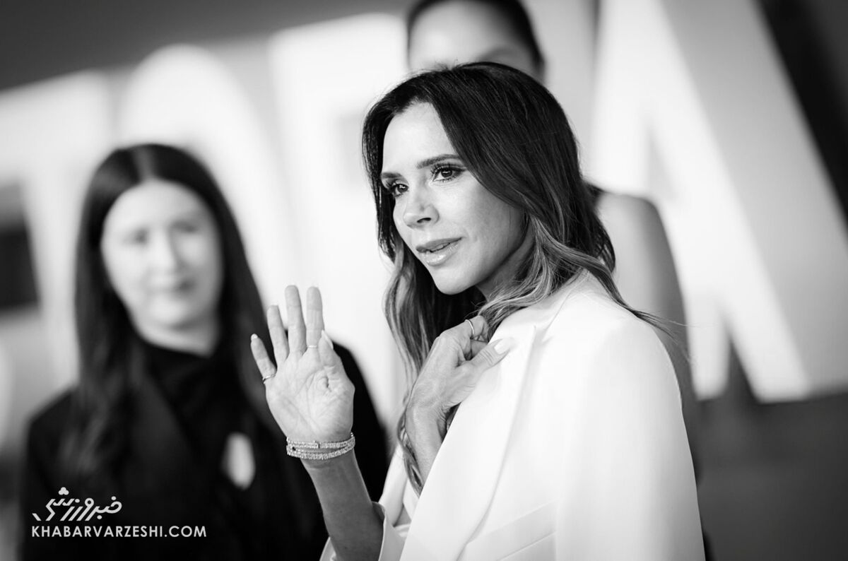 ویکتوریا بکام در فرش قرمز اکران مستند جدیدش