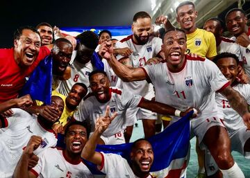 معجزه کوسههای آبی در اقیانوس اطلس/ کیپ ورد تیم جدید جام جهانی