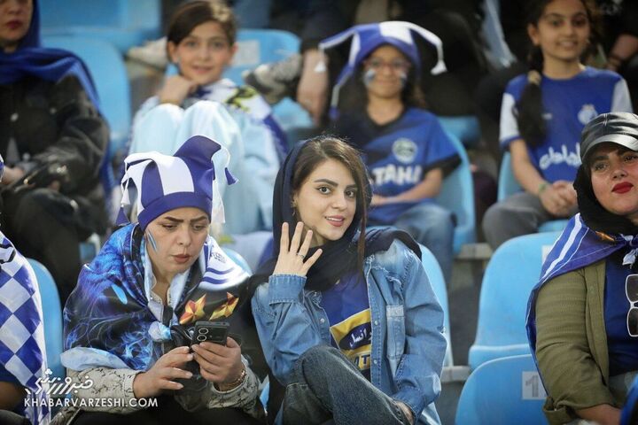هواداران استقلال؛ استقلال - مس رفسنجان