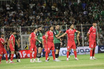 گزارش تصویری| اولین باخت فصل پرسپولیس در خرم‌آباد؛ شادی در اردوی خیبر