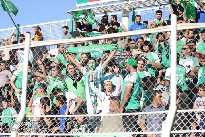 هواداران خیبر؛ خیبر - پرسپولیس