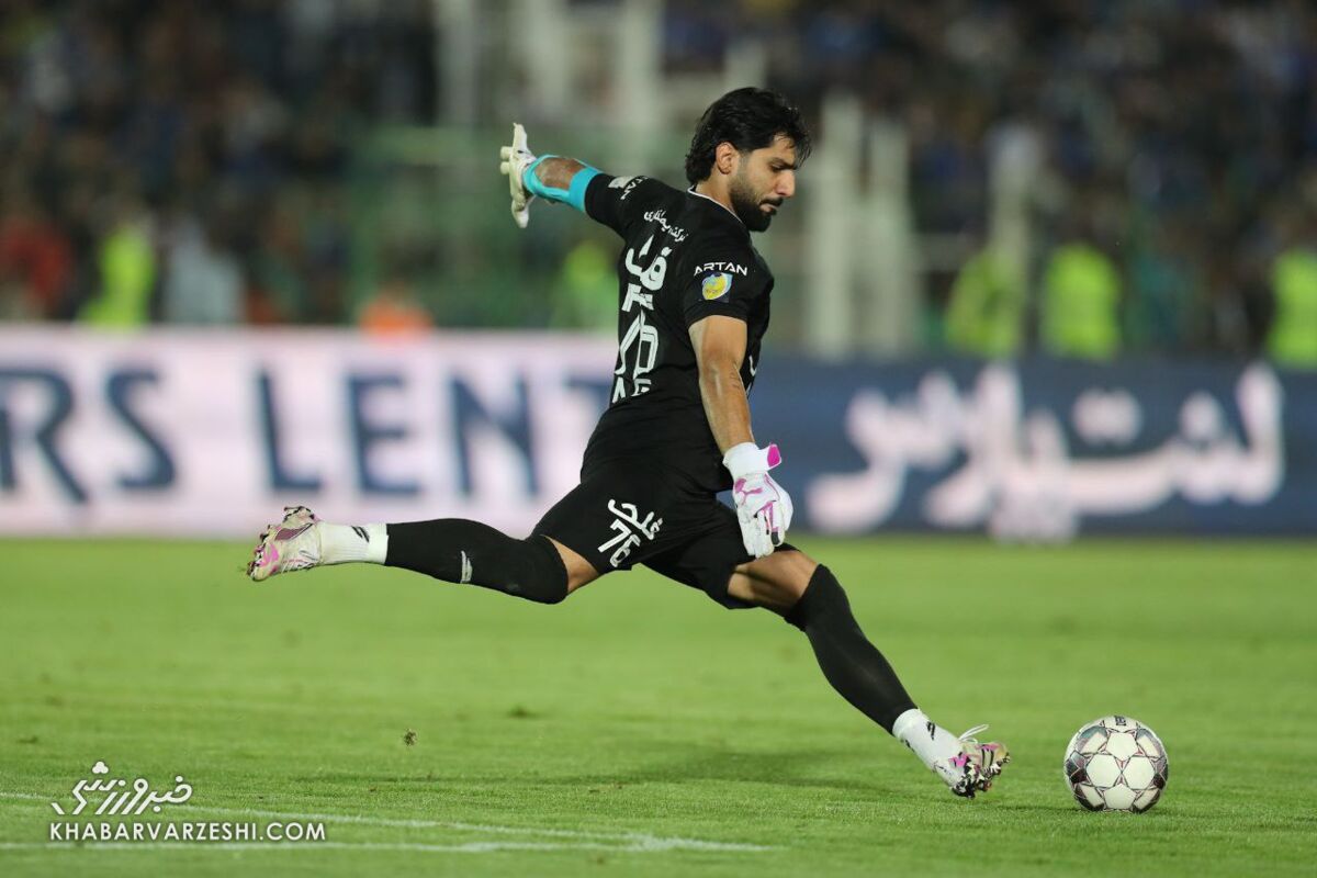 تمرینات لالیگایی فرعباسی در استقلال +عکس تمرینات لالیگایی فرعباسی در استقلال +عکس