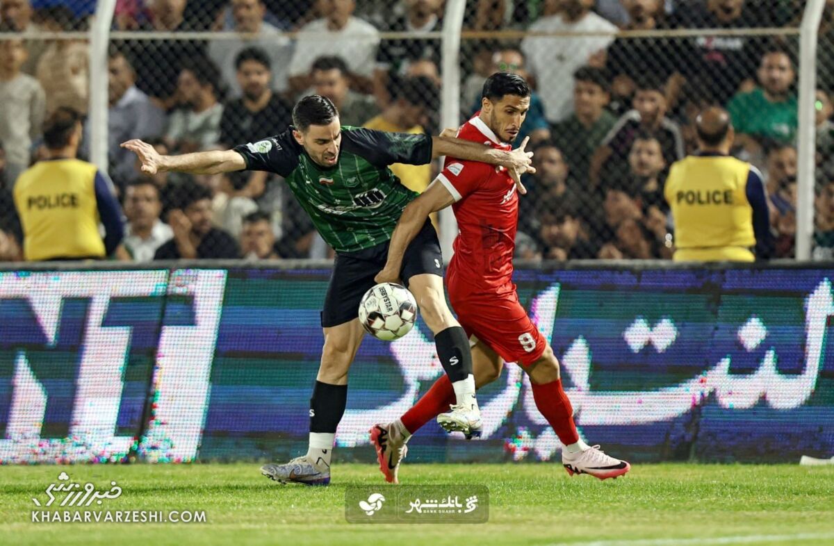 ستاره‌های پرسپولیس و استقلال در آستانه محرومیت دربی