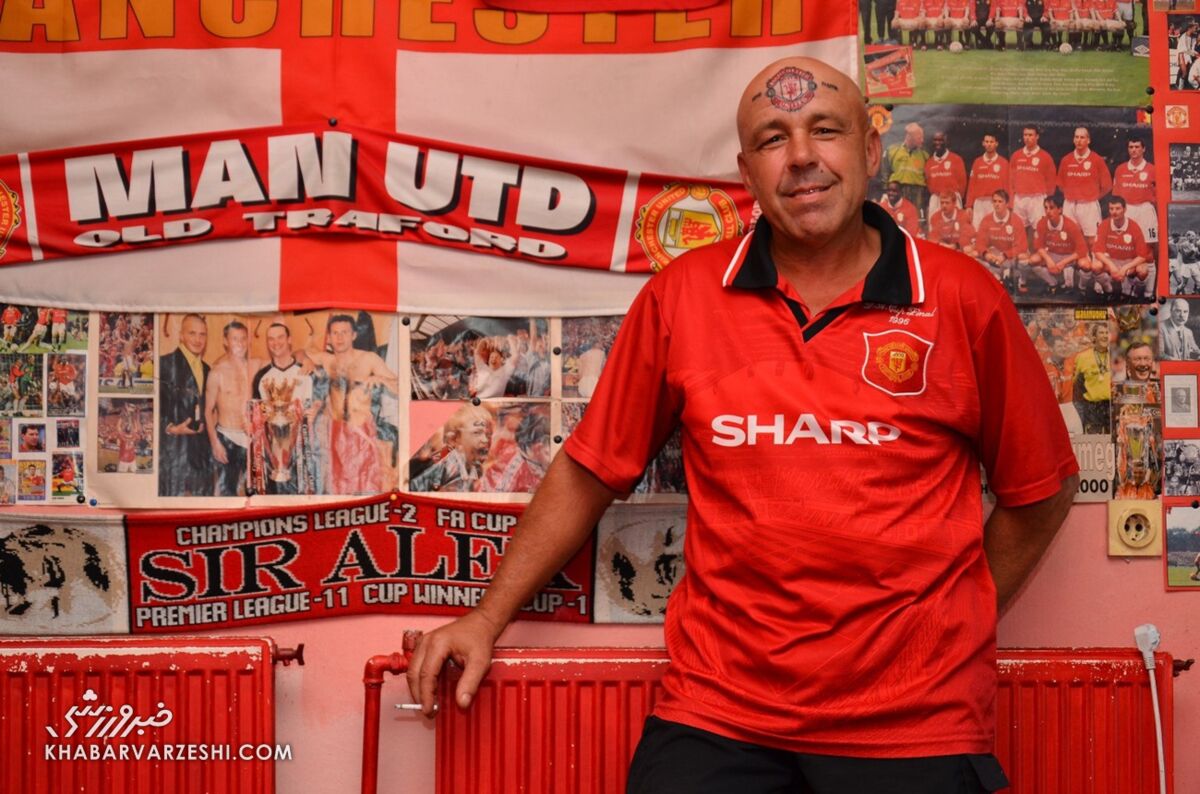 دیوارهای خانه وفادارترین هوادار منچستریونایتد