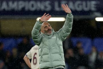 از اینکه مربی آبیها هستم خوشحالم!