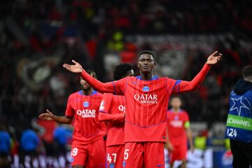 ویدیو| درخشش نونو مندش مقابل بایرلورکوزن در جریان پیروزی ۷ گله