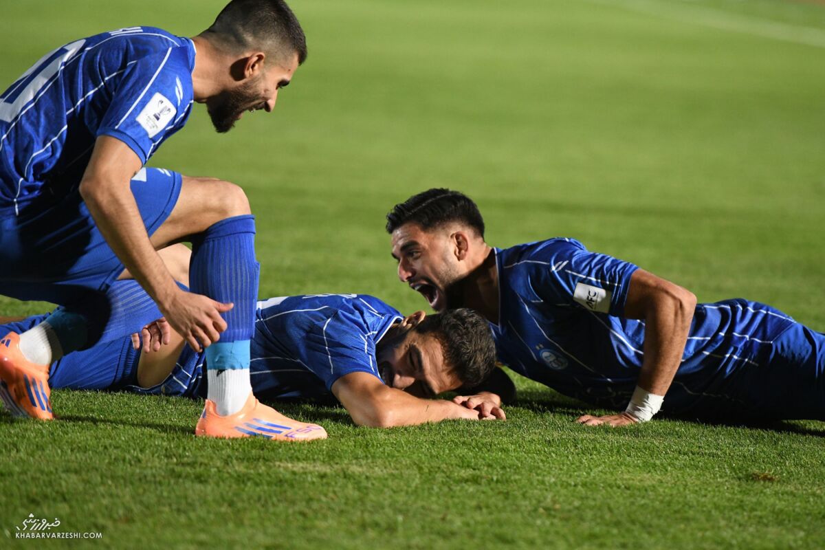 منیر الحدادی مچ هم تیمی‌اش را گرفت +عکس