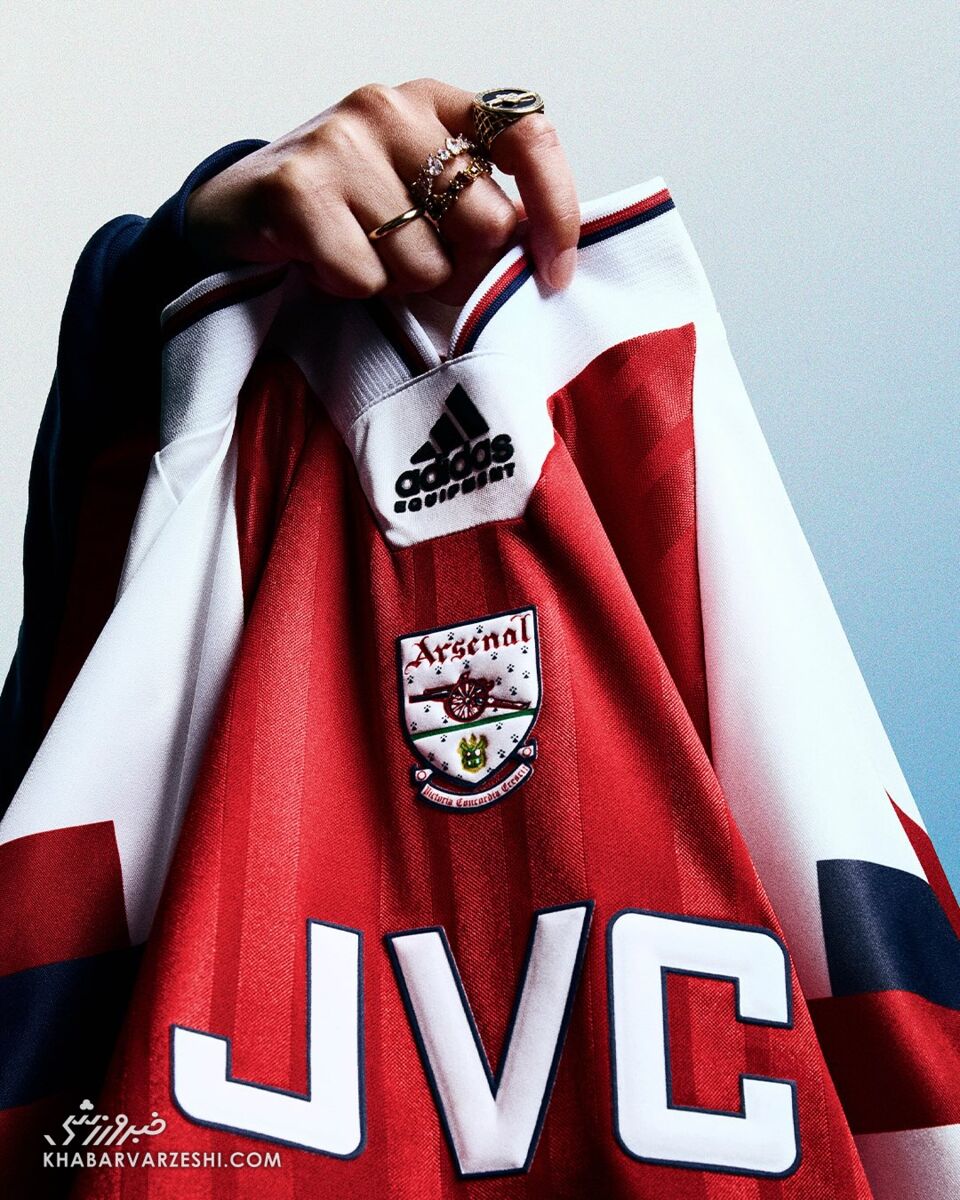 رونمایی از پیراهن ویژه آرسنال