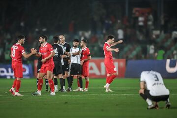 عالی قاپو روی پوستر بازی بعدی پرسپولیس +عکس