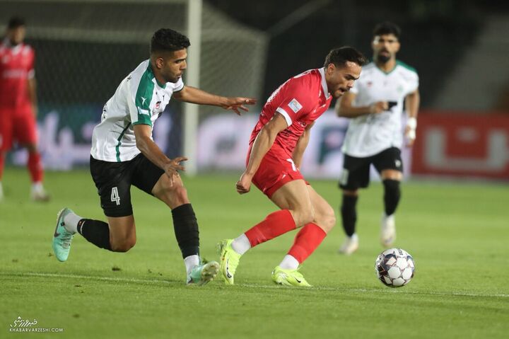 اوستون اورونوف؛ پرسپولیس - ذوب‌آهن