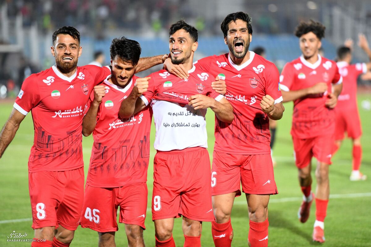 ستاره پرسپولیس پیراهن خود را بالا کشید؛ پیام علیپور بعد از گل پنجم! +عکس